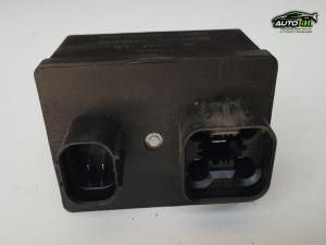 Реле накала свечей Land Rover LR022838