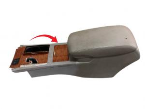 Կենտրոնական կոնսոլի վրադիր Toyota 5880506210B0